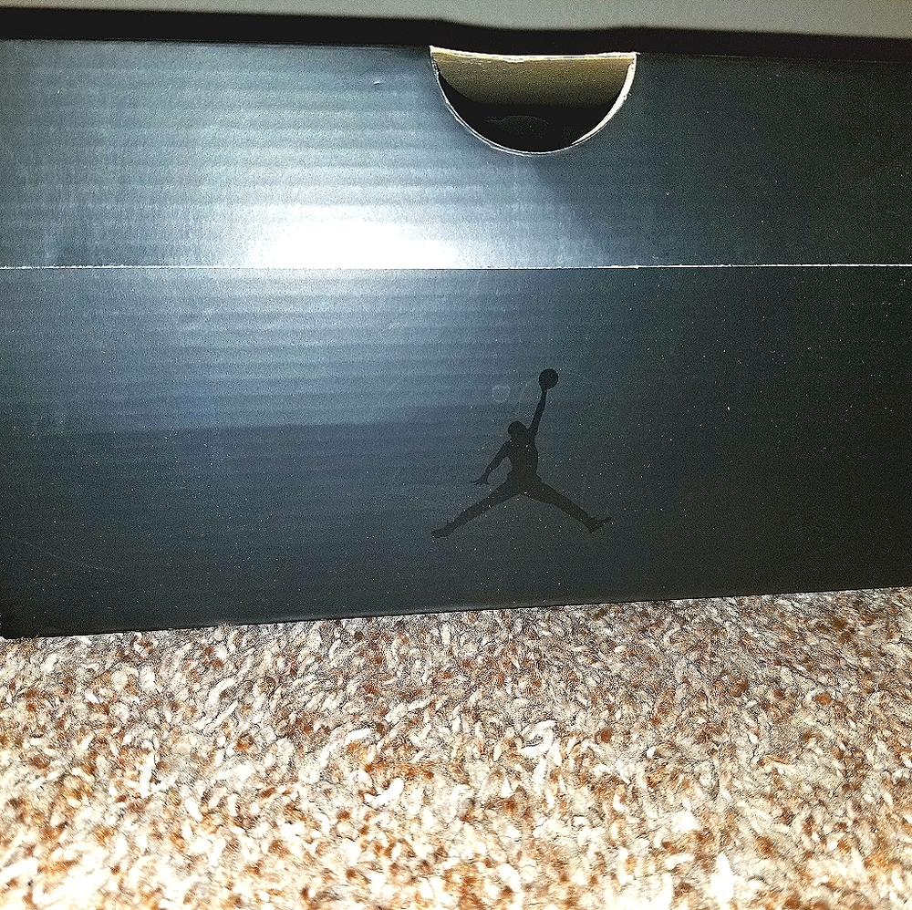 Air Jordan Velocity Size 10.5 - Picture 8 of 14